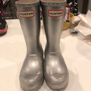 Girls silver hunters